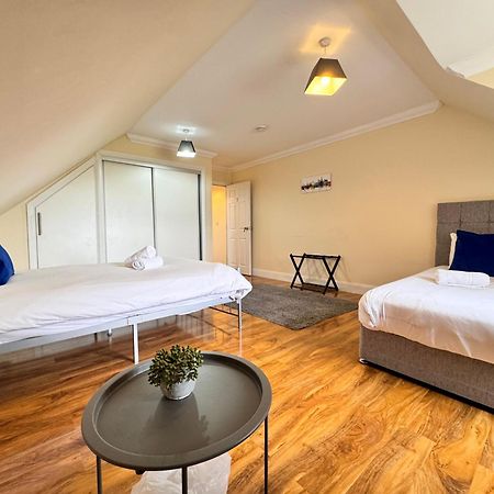 Relaxing Airport Rooms Stanwell Eksteriør bilde