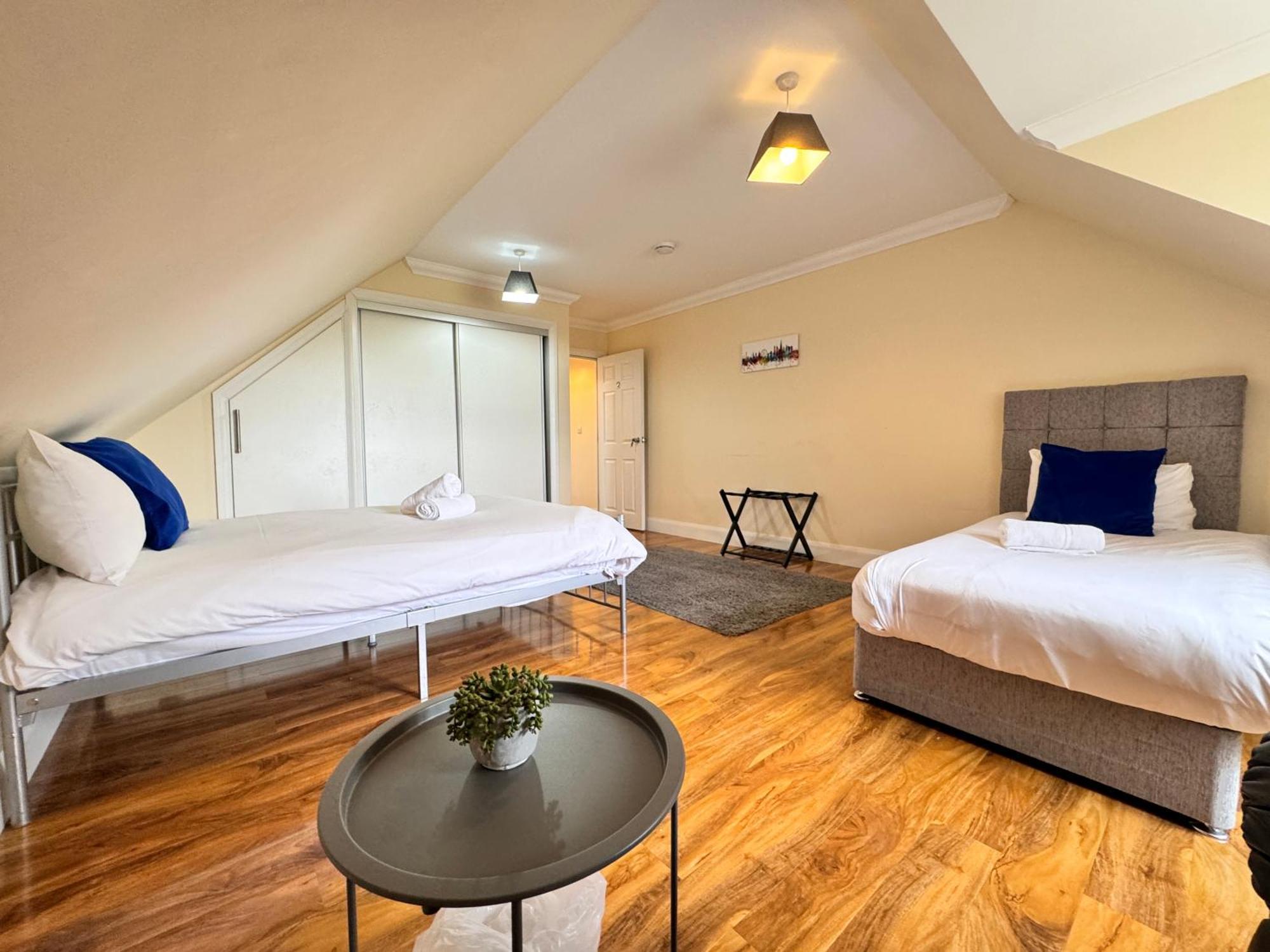 Relaxing Airport Rooms Stanwell Eksteriør bilde